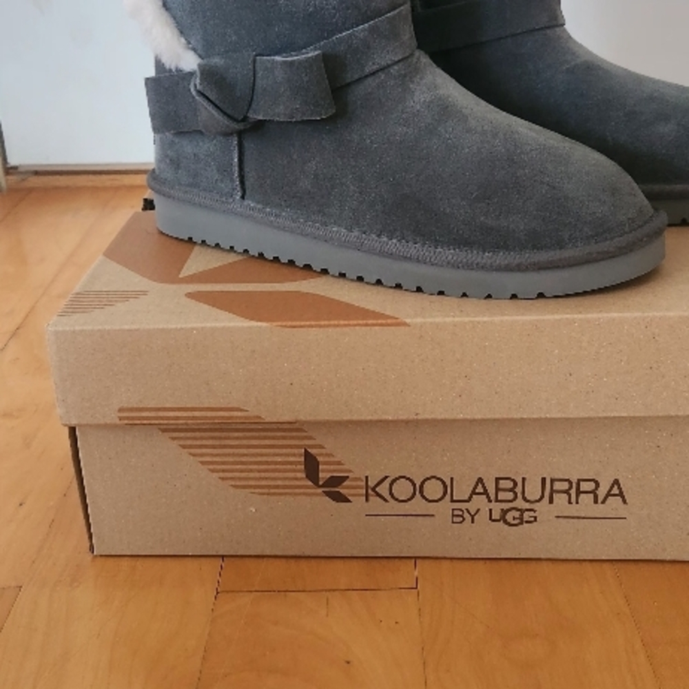 Koolaburra by UGG Gray Boots
